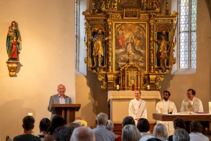 Brudermeister Günter Vonblon bei der Messfeier in der Wallfahrtskirche St. Arbogast zum Annatag 2026.